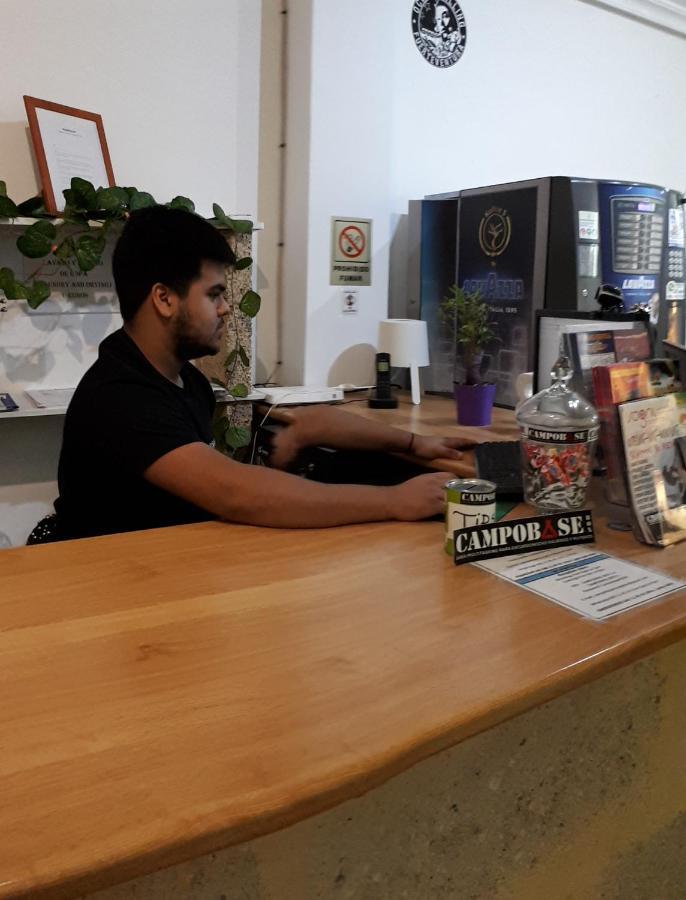 Campobase.Box Hostel เอลเมดาโน ภายนอก รูปภาพ