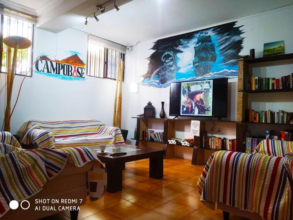 Campobase.Box Hostel เอลเมดาโน ภายนอก รูปภาพ