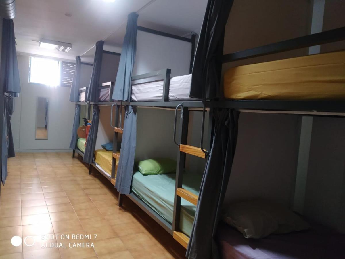 Campobase.Box Hostel เอลเมดาโน ภายนอก รูปภาพ